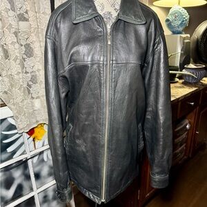 Black Lightweight Leather Jacket with Zip-Up Style and Relaxed Fit